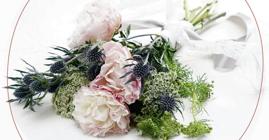 How to Make a DIY Wedding Bouquet | Maybe May